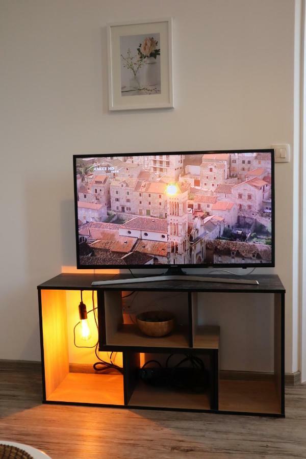 The Luxury Marija Apartment Zagreb Bagian luar foto